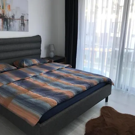 Karia & Homes 키레니아
