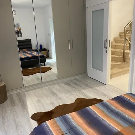 Karia & Homes Apartment *